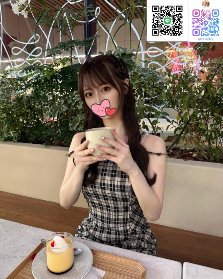 👉番号：0692🩷 情報：158cm／21歳／Cカップ